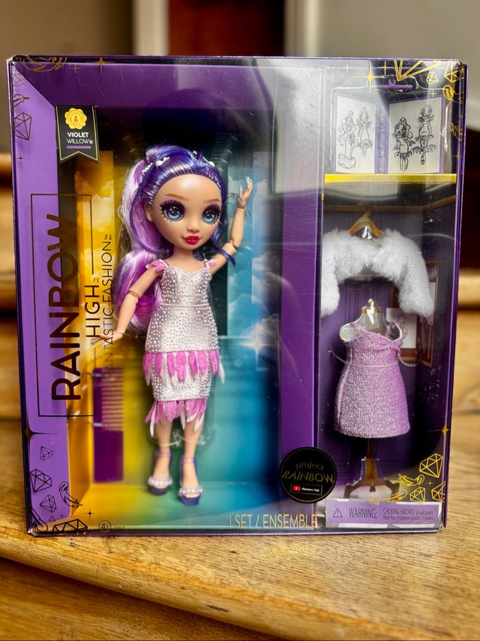 Violette Rainbow High