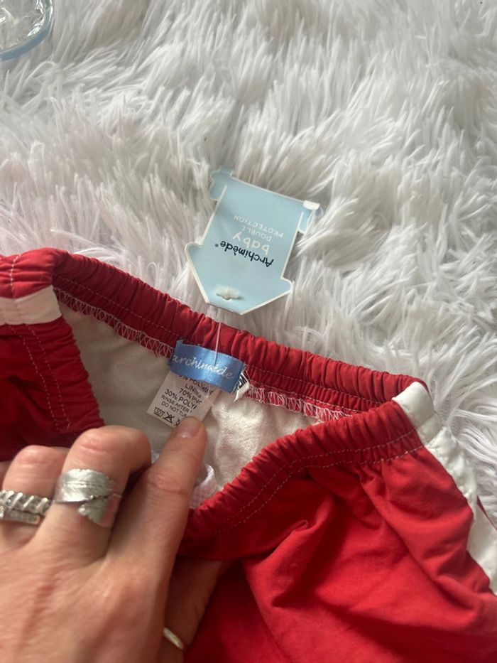 Short de bain Archimède, taille neuf 12 mois neuf avec étiquette - photo numéro 2