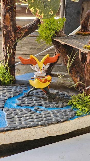 Super figurine Pokemon Nintendo tomy roussil