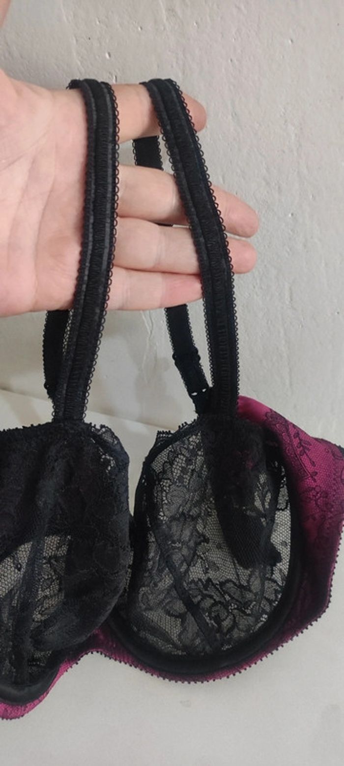 Soutien gorge balconnet en dentelle avec armatures Chantelle taille Fr80B/EU 65B/ Us,UK 30B - photo numéro 12