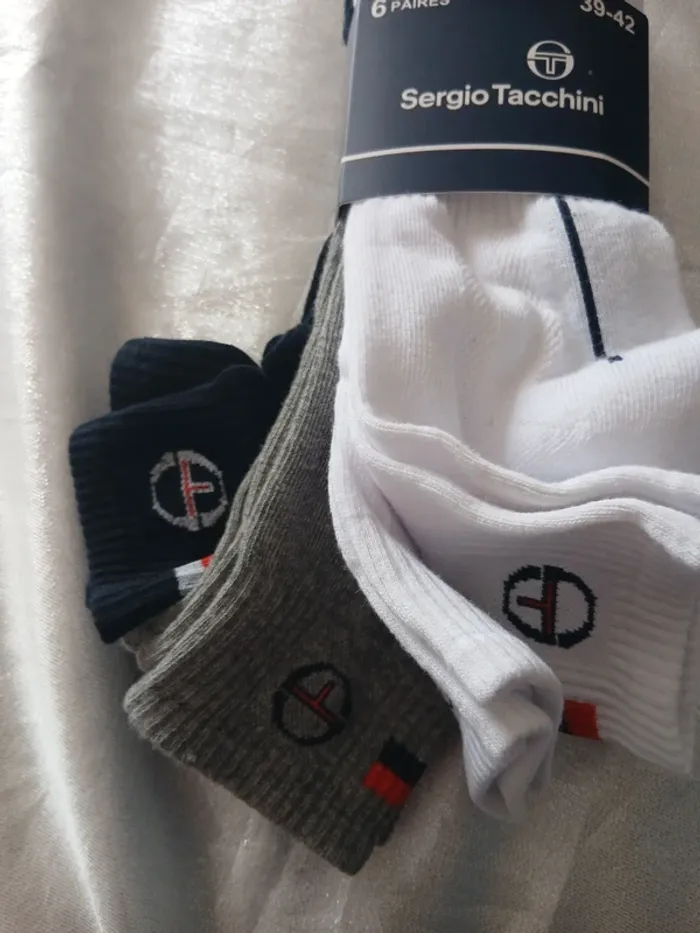 Lot de 6 paires de chaussettes neuves 39/42 - photo numéro 3