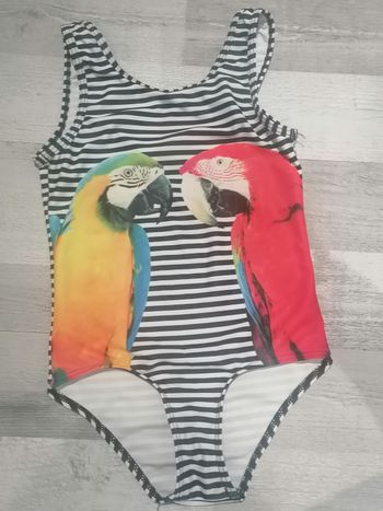Maillot de bain une pièce 🦜T 116 / 6 ans