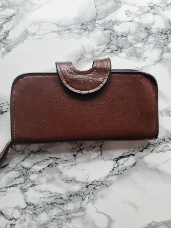 Porte monnaie en cuir marron vintage