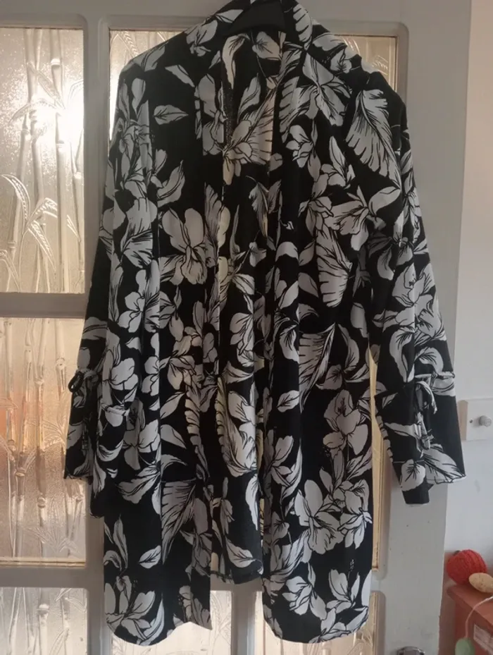 Kimono. Perfect condition.