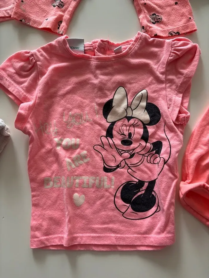 Lot Minnie en 12 mois - photo numéro 2