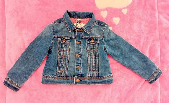 Veste en jeans Tape à l'Oeil taille 5 ans en très bon état - photo numéro 2