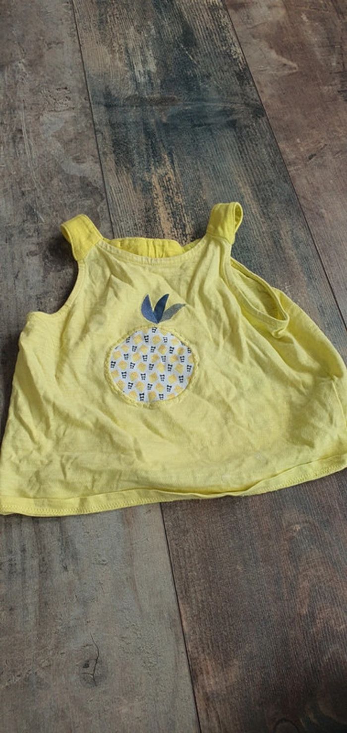 T-shirt Obaïbi 18 mois en très bon état