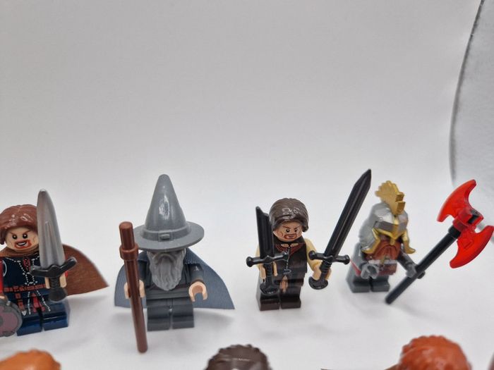 Figurines type lego 9 membres de la communauté de l'anneau seigneur des anneaux / hobbit - photo numéro 7