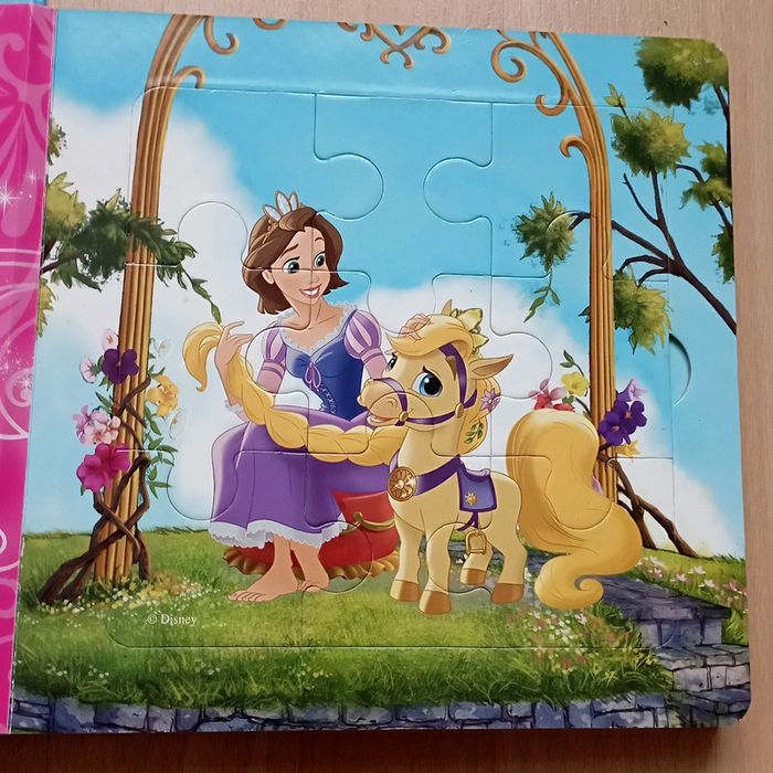 Livre puzzles les princesses 🌹 Hachette 🌹très bon état - photo numéro 3