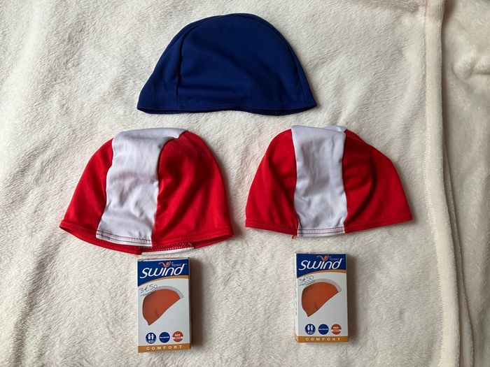 Lot de 2 bonnets de bain enfant + 1 bleu offert (2€) - photo numéro 2