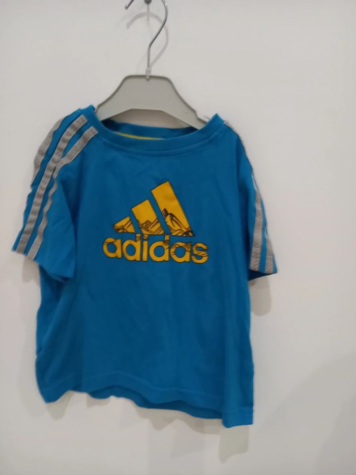 Tee shirt adidas 5-6 ans