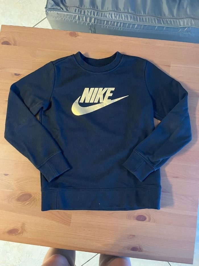 NEUF (non portés ) ⚘️⚘️👌😍 superbe jogging NIKE fille 8 ANS  ⚘️⚘️ - photo numéro 2