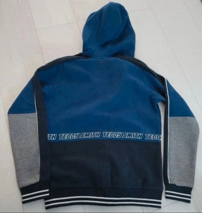 Sweat zippé à capuche - photo numéro 7