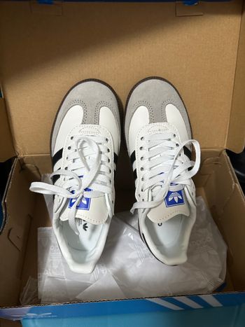 Baskets Adidas Samba 37