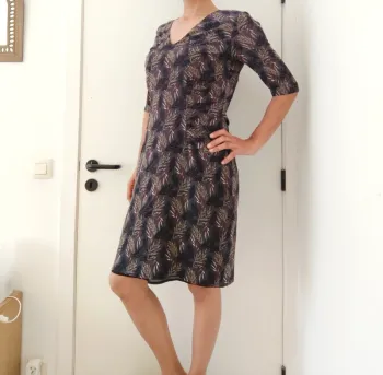 Belle robe élégante Essentiel Antwerp en soie L