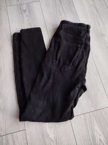 Jean noir femme taille 36 Pull &Bear