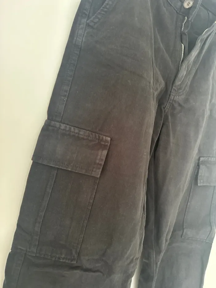 Cargo noir - photo numéro 4