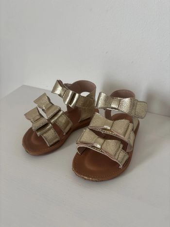 Sandales taille 23