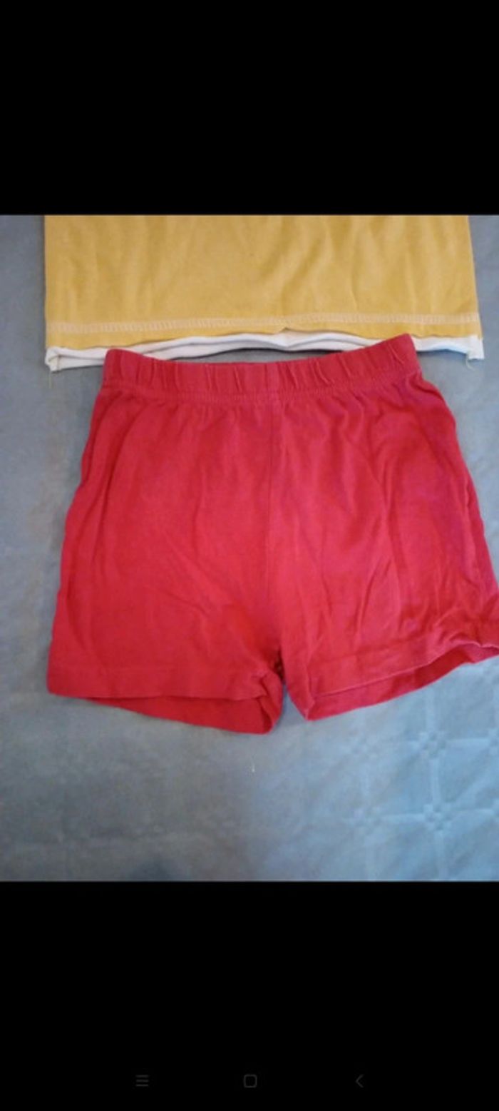 Ensemble short et polo taille 2 ans en très bon état - photo numéro 2