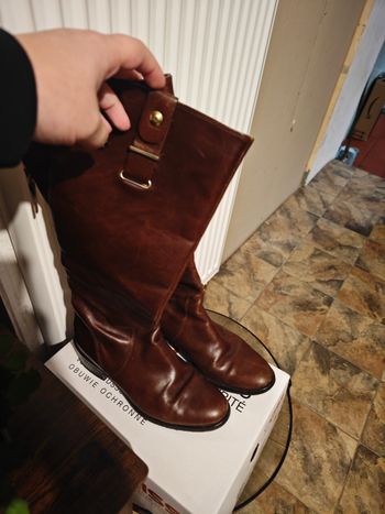 Botte femme couleur marron pointure 37