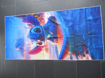 Serviette de plage Stitch neuve (drap de bain)