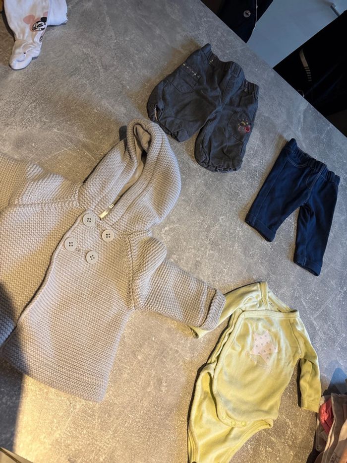 Lot de fille 1 mois - photo numéro 11