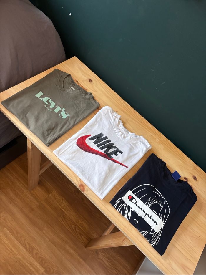 Lot de 3 t-shirts de marque - T. XS
