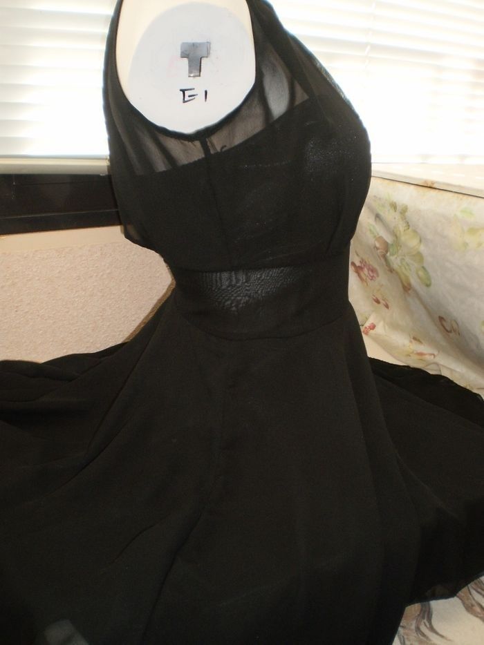 Robe noir t 16 ans ou t 36 femme - photo numéro 9
