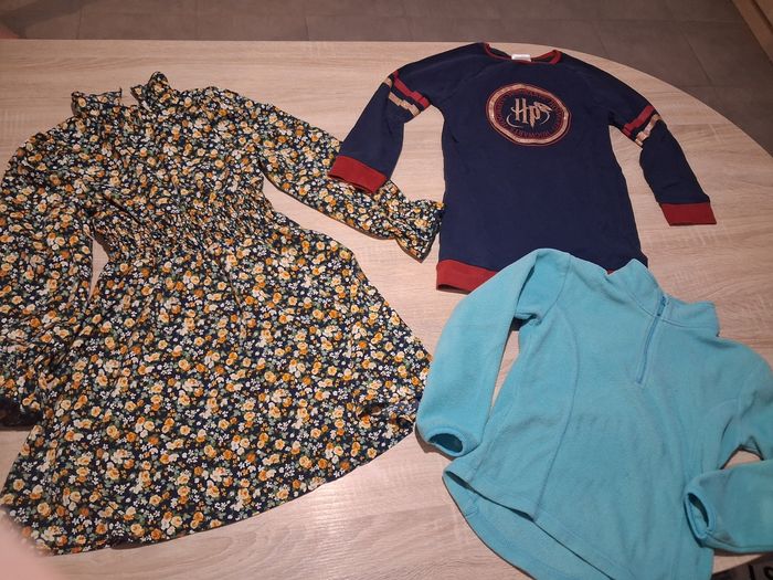 Lot vêtements 8 ans fille - photo numéro 5