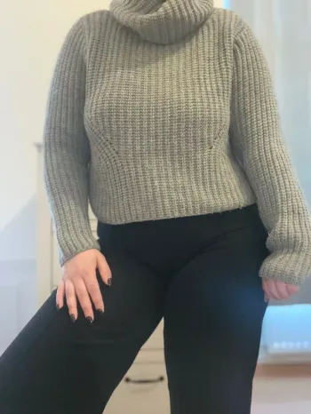 Pull avec col roulé gris