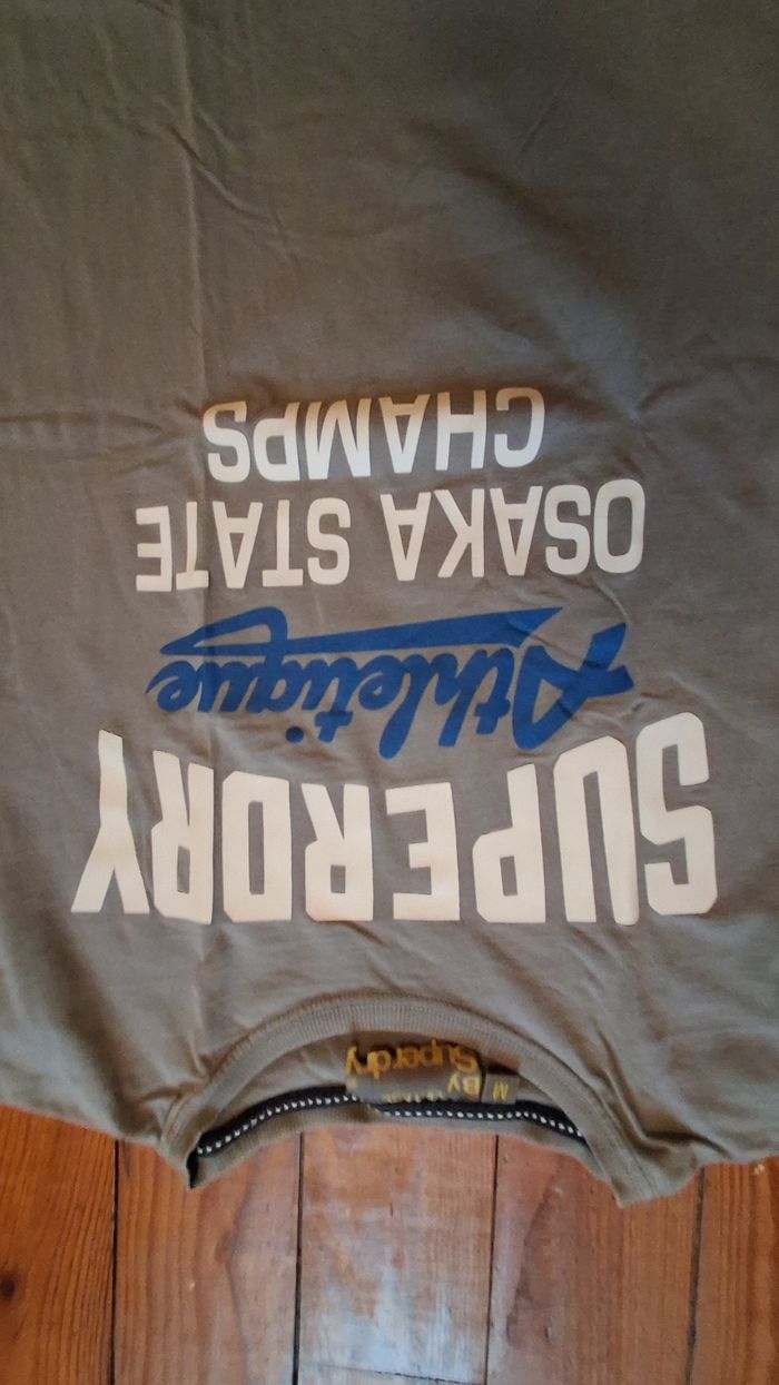 T-shirt gris Superdry taille M - photo numéro 2