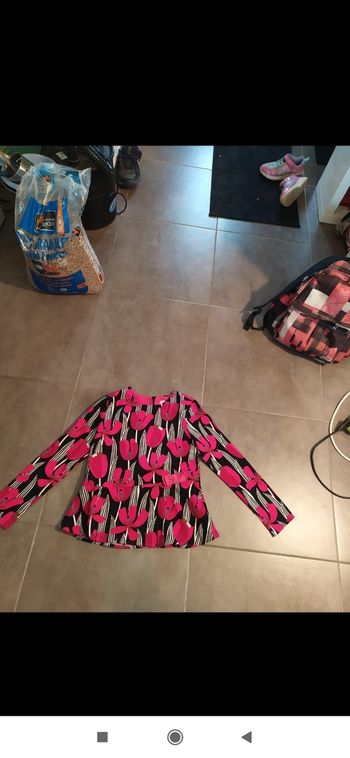 Tunique catimini en parfait état 12 ans