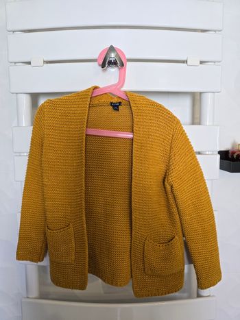 gilet en maille jaune Kiabi
