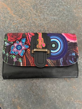 Portefeuille desigual