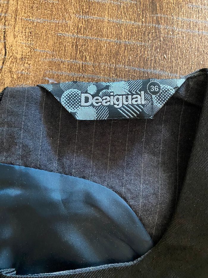 Robe originale multimatériaux - Taille 36 - Très bon état - Desigual - photo numéro 3