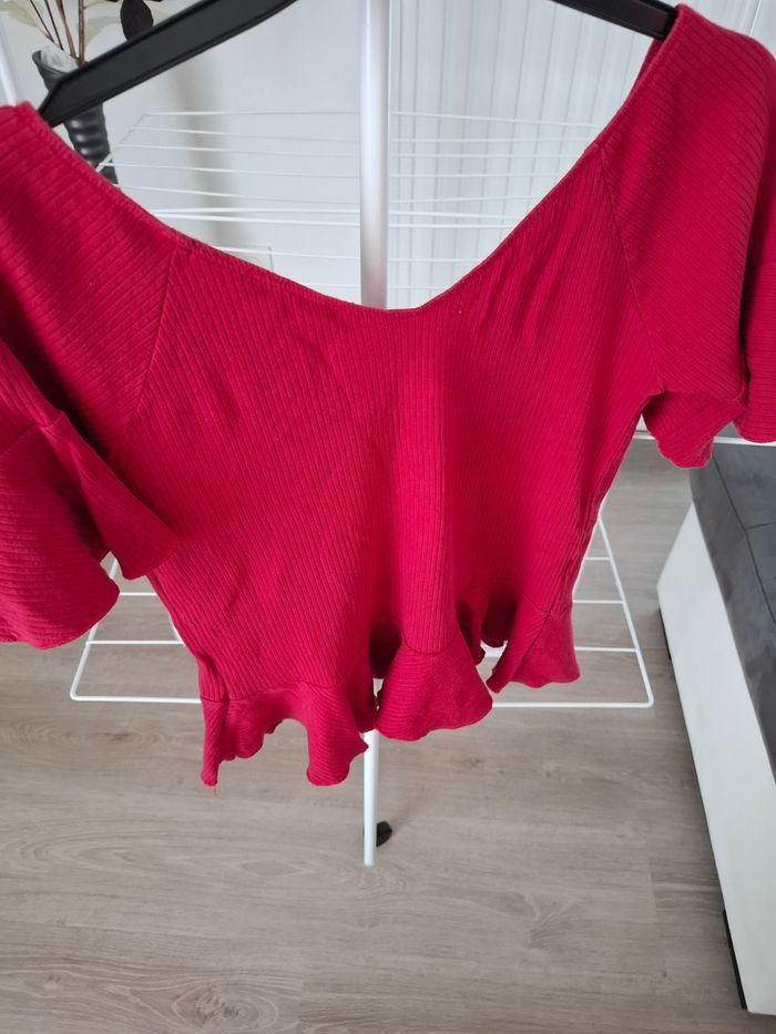 Top rouge - photo numéro 2