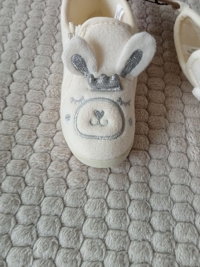 Chaussons 22 - photo numéro 3