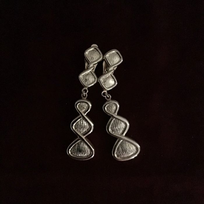 Très jolis clips vintage. Années 80 - photo numéro 3