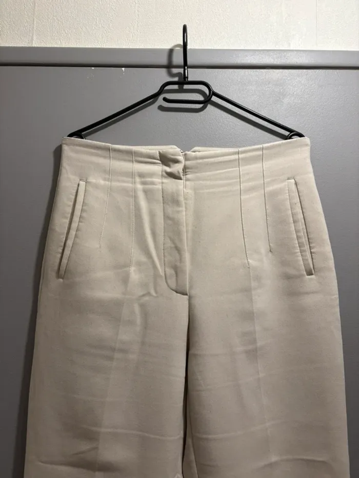 Pantalon beige Zara - photo numéro 2