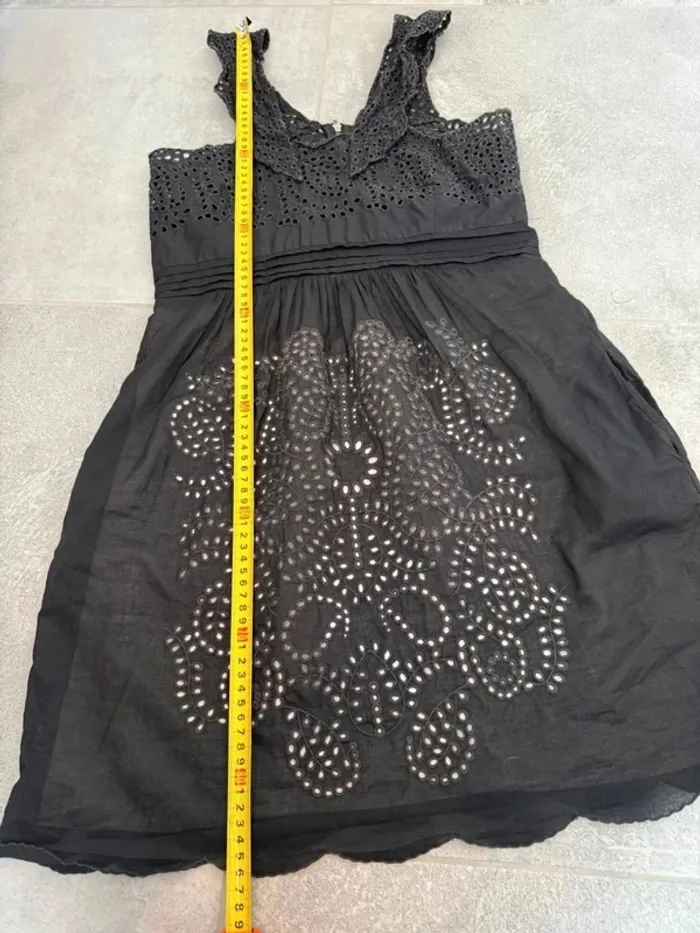 Magnifique robe The Kooples noire broderie anglaise taille M - photo numéro 9