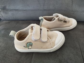 Chaussures garçon d'été taille 24