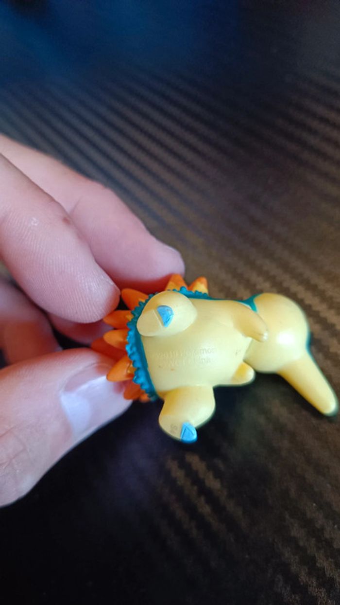 Figurine pokémon - photo numéro 3