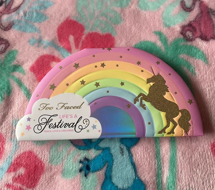 Magnifique palette life’s a festival Too Faced - photo numéro 13