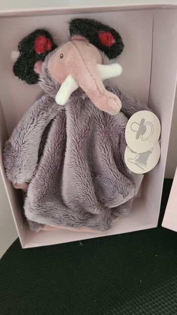 Zazou Doudou éléphant boite