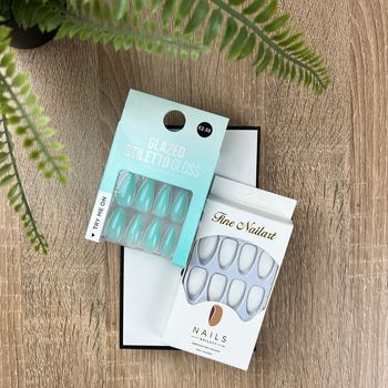 Lot de 2 boîtes de faux ongles - forme amande - turquoise blanc