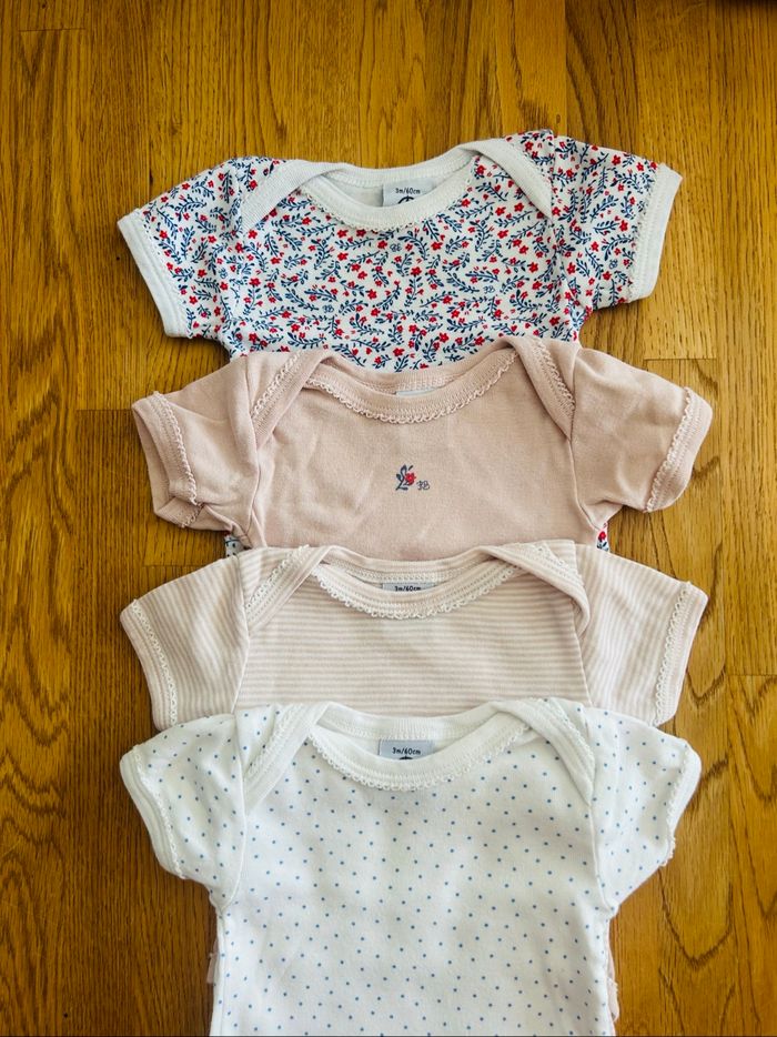 Lot de 4 bodies manches courtes Petit Bateau
