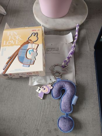 Labubu pin for love ? Popmart