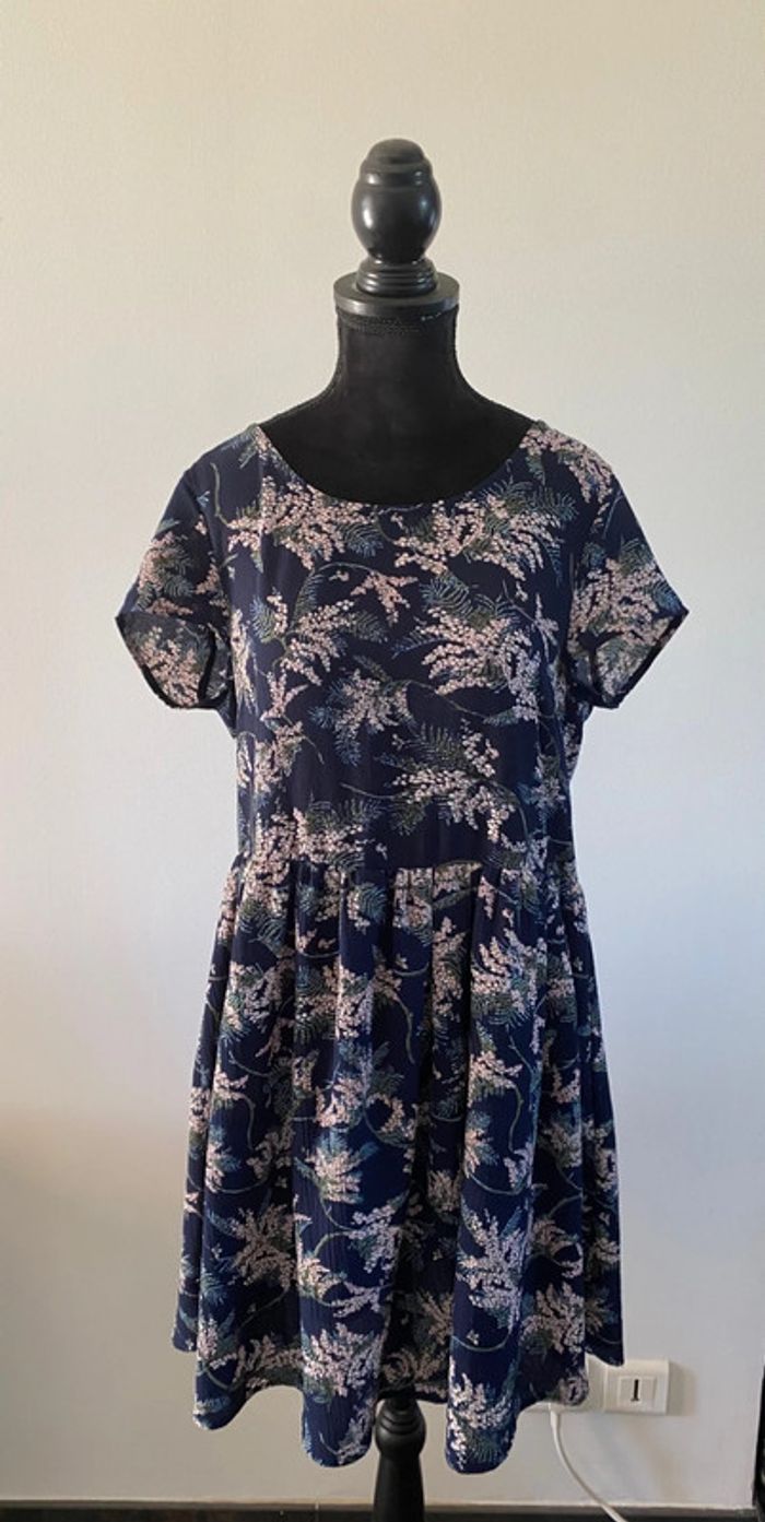 Robe d'été It Hippie bleu marine à fleurs taille S/M