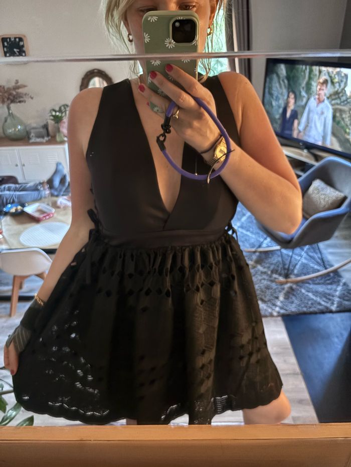 Robe Sandro noir taille 36/38