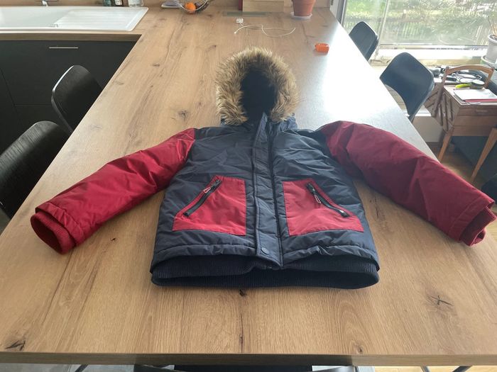Blouson hiver Tape à l’œil taille 10 ans
